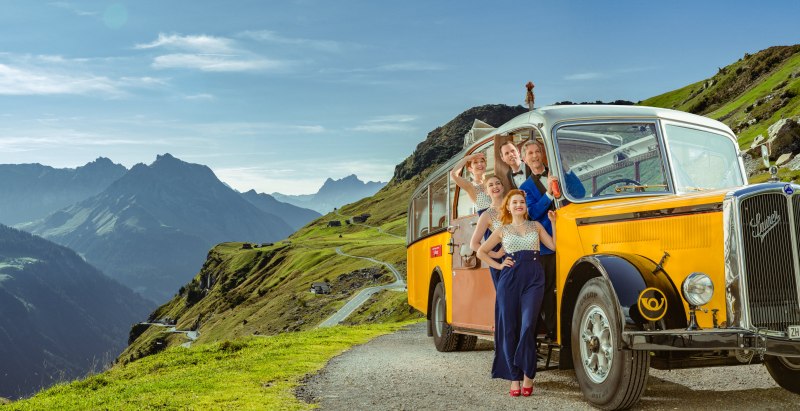 Sam-Singers-mit-Postauto